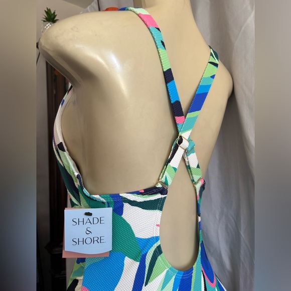 💛💚Shade & Shore One Piece Swimsuit - Blue and 💛💚💙Green - Picture 7 of 9